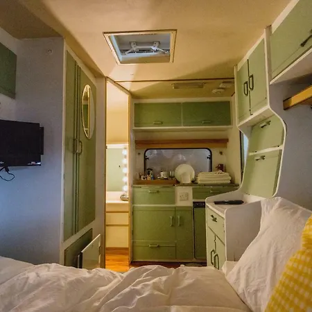 Hostel Towed Town Bristol